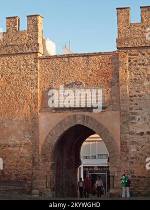 La porte de Jerez à Tarifa, Espagne Banque D'Images