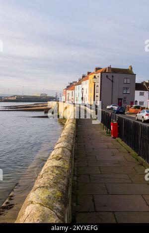 Le front de mer et des maisons en terrasse géorgienne à la pointe dans le vieux Hartlepool,Angleterre,UK Banque D'Images