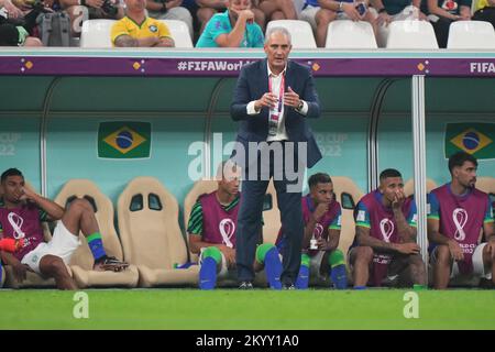 Adenor Leonardo Tite, entraîneur-chef brésilien, lors du match de la coupe du monde de la FIFA, Qatar 2022, Groupe G, entre le Cameroun et le Brésil, a joué au stade Lusail le 2 décembre 2022 à Lusail, Qatar. (Photo de Bagu Blanco / PRESSIN) Banque D'Images