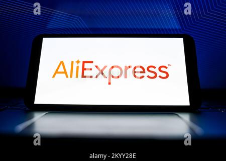 Nysa, Pologne. 2nd décembre 2022. Sur cette photo, un logo Ali Express apparaît sur un smartphone. (Image de crédit : © Mateusz Slodkowski/ZUMA Press Wire) Banque D'Images