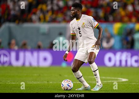 Al Wakrah, Qatar. 02nd décembre 2022. Thomas Partey du Ghana pendant la coupe du monde de la FIFA, Qatar 2022 Group H match entre le Ghana et l'Uruguay au stade Al Janoub à Al Wakrah, Qatar sur 2 décembre 2022 (photo par Andrew Surma/ Credit: SIPA USA/Alamy Live News Banque D'Images