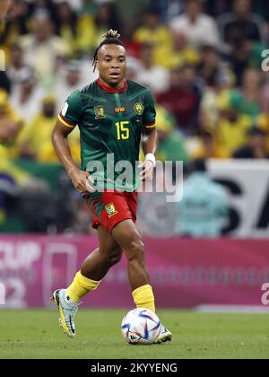 Qatar. 02nd décembre 2022. Ville de LUSAIL - Pierre Kunde du Cameroun lors de la coupe du monde de la FIFA, Qatar 2022, match du groupe G entre le Cameroun et le Brésil au stade Lusail sur 2 décembre 2022 à Lusail, Qatar. AP | Dutch Height | MAURICE DE PIERRE crédit: ANP/Alay Live News Banque D'Images