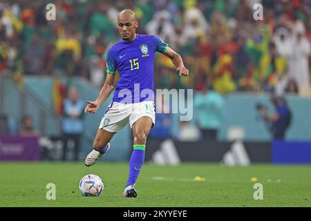 Stade emblématique de Lusail, Lusail, Qatar. 2nd décembre 2022. Coupe du monde de football de la FIFA, Cameroun contre Brésil ; Fabinho du Brésil crédit : action plus Sports/Alamy Live News Banque D'Images