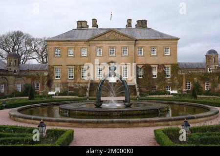 Une vue générale de la maison de Dumfries comme touche finale sont faits aux expositions de Noël à la maison de Dumfries, à Cumnock, en Écosse. Date de la photo: Jeudi 1 décembre 2022. Banque D'Images