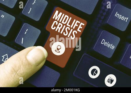 Texte montrant inspiration Midlife Crisis. Concept Internet technique de développement de logiciels en décomposition d'une application Banque D'Images