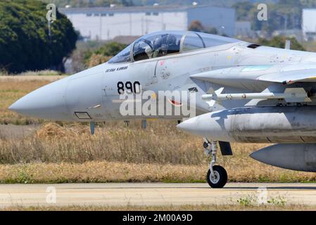 Préfecture de Fukuoka, Japon - 14 avril 2014 : Boeing F-15J de la Force aérienne d'autodéfense du Japon. Banque D'Images