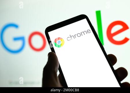 Sur cette photo, un logo Google Chrome apparaît sur un smartphone. (Photo de Mateusz Slodkowski / SOPA Images / Sipa USA) Banque D'Images