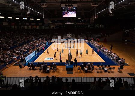 Adélaïde, Australie. 03rd décembre 2022. Adélaïde, Australie méridionale, 3 décembre 2022 : une vue à l'intérieur de l'arène pendant le match du Cygnet WNBL entre Adelaide Lightning et Southside Flyers à l'aréna Adelaide 36ers à Adélaïde, en Australie. (NOE Llamas/SPP) crédit: SPP Sport Press photo. /Alamy Live News Banque D'Images