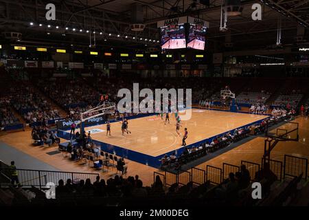 Adélaïde, Australie. 03rd décembre 2022. Adélaïde, Australie méridionale, 3 décembre 2022 : une vue à l'intérieur de l'arène pendant le match du Cygnet WNBL entre Adelaide Lightning et Southside Flyers à l'aréna Adelaide 36ers à Adélaïde, en Australie. (NOE Llamas/SPP) crédit: SPP Sport Press photo. /Alamy Live News Banque D'Images