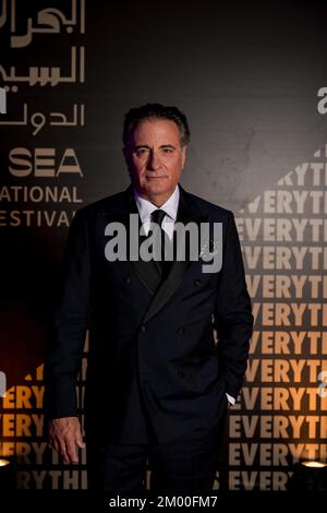 L'acteur AMÉRICAIN Andy Garcia marche le tapis rouge lorsqu'il arrive à ...