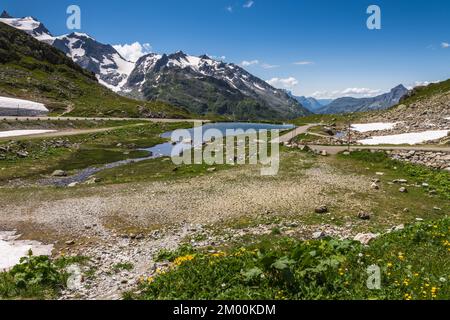 Sommet du col de Susten dans les Alpes suisses, Gadmen, canton de Berne, Suisse Banque D'Images