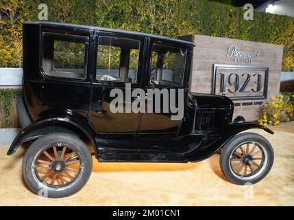 Los Angeles, États-Unis. 02nd décembre 2022. Atmosphère à la première du Paramount de 1923 tenue à la légion américaine d'Hollywood à Hollywood, CA le vendredi, ?2 décembre 2022. (Photo par Sthanlee B. Mirador/Sipa USA) crédit: SIPA USA/Alay Live News Banque D'Images