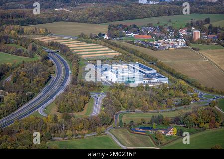 Vue aérienne, ENERVIE - Südwestfalen Energie und Wasser AG, toit solaire, Emst, Hagen, région de Ruhr, Rhénanie-du-Nord-Westphalie, Allemagne, Freeway A45, DE, Energ Banque D'Images