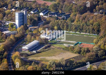 Luftbild, Bezirkssportanlage Emst, Fußbaldspieler auf dem Feld, Freiwillige Feuerwehr Hagen Eppenhausen, Emst, Hagen, Ruhrgebiet, Nordrhein-Westfalen, Banque D'Images