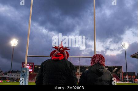 Stade Kingsholm, Gloucester, Gloucestershire, Royaume-Uni. 3rd décembre 2022. Gallagher Premiership Rugby, Gloucester versus Northampton Saints; vue générale du stade de Kingsholm avant le lancement sous les cieux orageux crédit: Action plus Sports/Alamy Live News Banque D'Images