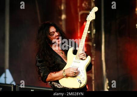 Toluca, Mexique. 02nd décembre 2022. 02 décembre 2022, Toluca, Mexique: Le guitariste suédois Yngwie Malmsteen, se produit sur la scène de l'Enfer pendant le festival de métaux Enfer et ciel au forum Pegasus. Sur 2 décembre 2022 à Toluca, Mexique. (Photo de Carlos Santiago/ Eyepix/NurPhoto) Credit: NurPhoto/Alay Live News Banque D'Images