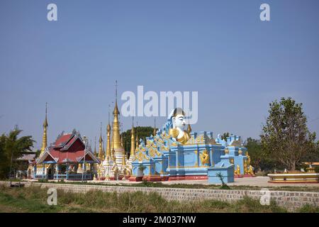 Yan Aung Aung Nan Hsu Taung Pyi Pagode dans le village la Nan juste en dehors de la ville de Nyaung Shwe Lac Inle au Myanmar Banque D'Images