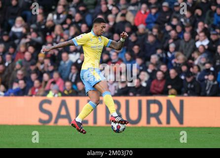 Pride Park, Derby, Derbyshire, Royaume-Uni. 3rd décembre 2022. League One football, Derby County versus Sheffield Wednesday ; Liam Palmer de Sheffield Wednesday contrôle le ballon Credit: Action plus Sports/Alamy Live News Banque D'Images