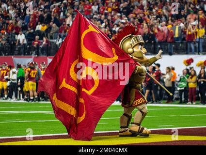 Stade Allegiant. 02nd décembre 2022. NV ÉTATS-UNIS Mascotte de chevaux de Troie USC sur le terrain pendant le championnat de football NCAA Pac 12 entre les chevaux de Troie USC et les Utes de l'Utah. L'Utah a battu l'USC 47-24 au stade Allegiant. Thurman James/CSM/Alamy Live News Banque D'Images