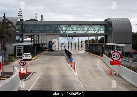 Gare routière sur la ligne de bus dédiée, North Shore, Auckland, Île du Nord, Nouvelle-Zélande Banque D'Images