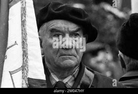 Les victimes nazies et les combattants de la résistance de France et d'Allemagne contre le régime nazi ont commémoré ensemble le meurtre du régime nazi le vendredi Banque D'Images