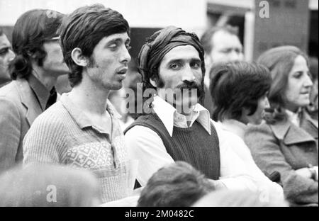 La discussion, le chant et la danse devraient rapprocher les autochtones et les migrants - selon les organisateurs de la Kemnade - ici en 1975 sur 28.06.1975 Banque D'Images