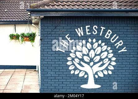 Le Westbury Pub récemment rénové à Newcastle sous la direction de Lyme Staffordshire Banque D'Images