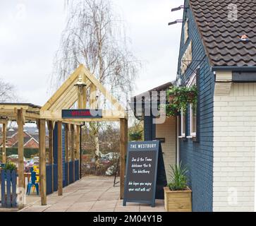 Le Westbury Pub récemment rénové à Newcastle sous la direction de Lyme Staffordshire Banque D'Images