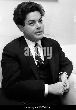 Bruno Leonardo Gelber, pianiste argentin, lors d'une interview à Buenos Aires, Argentine, 1965 Banque D'Images