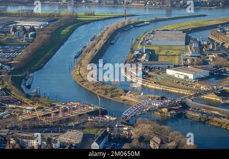 Vue aérienne, port de Duisburg et pont Karl Lehr et site de construction am Brink angle Kaßlerfelder Straße ainsi que rivière Ruhr affluent dans la R Banque D'Images