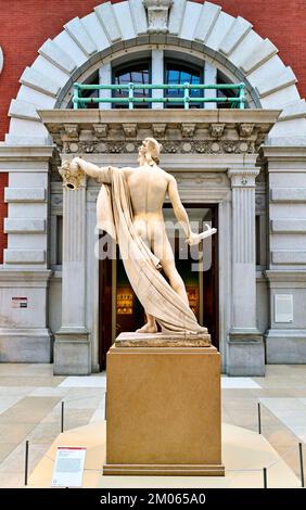 New York. Manhattan. États-Unis. Le Metropolitan Museum of Art Antonio Canova. Perseus avec la tête de Medusa Banque D'Images