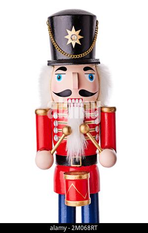 Casse-noisette soldat de Noël sur fond blanc. Décoration de Noël en bois Banque D'Images