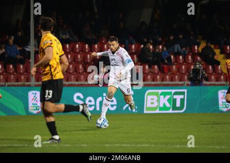 Benevento, Campanie, Italie. 4th décembre 2022. Pendant le match de football italien de la série B FC Benevento vs FC Palerme sur 04 décembre 2022 au stade Ciro Vigorito à Benevento.in photo: Matteo Brunori (image de crédit: © Fabio Sasso/ZUMA Press Wire) Banque D'Images