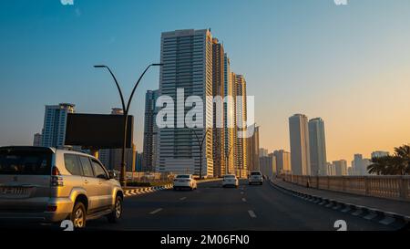 Sharjah vue sur la ville, immeubles de grande hauteur Banque D'Images