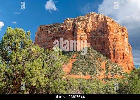 Courhouse Butte, près de Sedona, Arizona, États-Unis, octobre, Par Dominique Braud/Dembinsky photo Assoc Banque D'Images