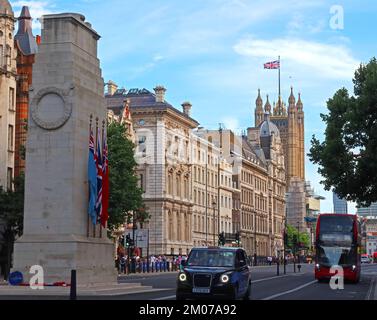 Le Cenotaph, mémorial de guerre, Whitehall, Cité de Westminster, Londres , Angleterre, Royaume-Uni, SW1 ans, mémorial national aux Britanniques et au Commonwealth WW1 morts Banque D'Images