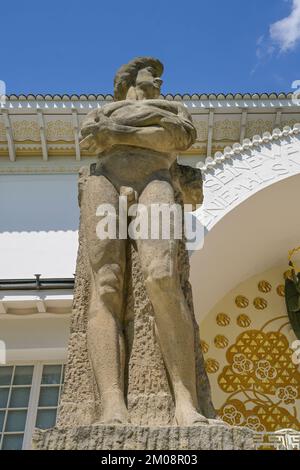 Figur Kraft, Bildhauer Ludwig Habich, Ernst Ludwig-Haus, Musée Künstlerkolonie, Olbrichweg, Mathildenhöhe, Darmstadt, Hessen, Allemagne Banque D'Images