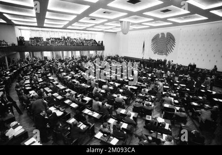 Élection, assermentation et présentation du Cabinet Schmidt le 05.11.1980 à Bonn.Bundestag, Allemagne, Europe Banque D'Images