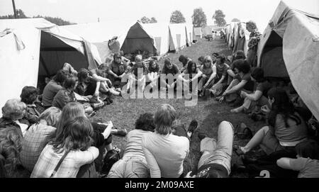 Les camps des organisations d'enfants et de jeunes affiliées au DKP Junge Pioniere et SDAJ à Whitsun 1975 le 17.05.1975 à Schermbeck, Allemagne, Europ Banque D'Images