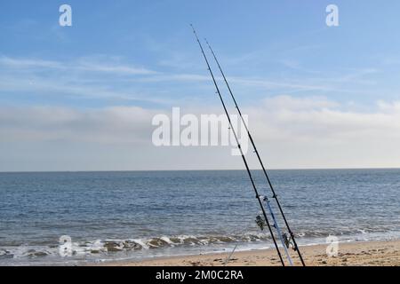 Barres de pêche sur la plage de la mer du Nord. Banque D'Images