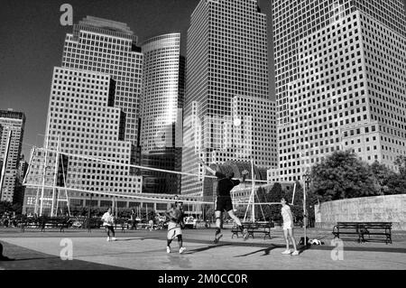 Handball près du World Financial Center, Manhattan New York, États-Unis Banque D'Images