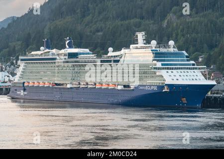 Ketchikan, AK - 9 septembre 2022 : le navire de croisière Celbrity Eclipse amarré à Juneau, en Alaska Banque D'Images