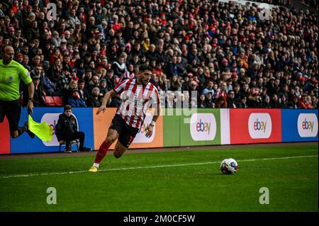 Lynden Gooch de Sunderland AFC en action contre Millwall au championnat EFL. Banque D'Images