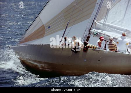 AJAXNETPHOTO. 9TH DÉC. 1986. FREMANTLE, AUSTRALIE OCCIDENTALE - COUPE DE L'AMÉRIQUE - PROCÈS D'ÉLIMINATION DES DÉFENSEURS ; KOOKABURRA III PHOTO: AJAX PHOTO DE NOUVELLES REF: 1321091 126 Banque D'Images