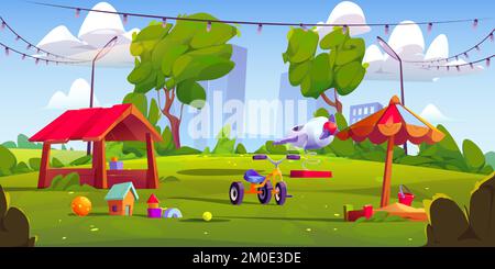 Terrain de jeu pour enfants dans le parc d'été sur fond de silhouettes de paysage urbain. Illustration vectorielle de la zone de jardin public pour les enfants avec jouets, bac à sable, tricycle et décoration de guirlande colorée Illustration de Vecteur