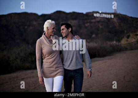 L'actrice danoise Brigitte Nielsen vit à Hollywood Hillls avec son mari de 15 ans plus jeune, Mattia Dessi, et leurs deux chiens Tootsie et Joker. Elle se produit toujours dans des émissions de réalité et de télévision, et vient de commencer comme chroniqueur-conseil pour le journal danois Ekstra Bladet. PHOTOGRAPHE BENJAMIN KÃŒRSTEN / POLFOTO Banque D'Images