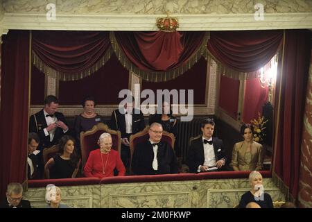 Le mardi 6 novembre 2012, la reine Margrethe et le prince Consort Henrik ont accueilli le concert de Fredensborg à l'église du palais de Fredensborg. Le concert de cette année a été en reconnaissance de la culture d'entrepreneur et des enthousiastes qui caractérisent l'environnement entrepreneurial au Danemark. La princesse de la Couronne Mary, le prince de la Couronne Frederik, le prince Joachim et la princesse Marie ont également assisté au concert. (Thomas SjÃ¸up/POLFOTO) Banque D'Images