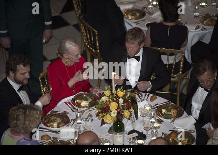 Le mardi 6 novembre 2012, la reine Margrethe et le prince Consort Henrik ont accueilli le concert de Fredensborg à l'église du palais de Fredensborg. Le concert de cette année a été en reconnaissance de la culture d'entrepreneur et des enthousiastes qui caractérisent l'environnement entrepreneurial au Danemark. La princesse de la Couronne Mary, le prince de la Couronne Frederik, le prince Joachim et la princesse Marie ont également assisté au concert. (Thomas SjÃ¸up/POLFOTO) Banque D'Images