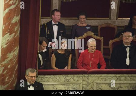 Le mardi 6 novembre 2012, la reine Margrethe et le prince Consort Henrik ont accueilli le concert de Fredensborg à l'église du palais de Fredensborg. Le concert de cette année a été en reconnaissance de la culture d'entrepreneur et des enthousiastes qui caractérisent l'environnement entrepreneurial au Danemark. La princesse de la Couronne Mary, le prince de la Couronne Frederik, le prince Joachim et la princesse Marie ont également assisté au concert. (Thomas SjÃ¸up/POLFOTO) Banque D'Images