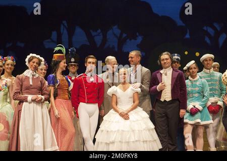 La reine Margrethe et le directeur du ballet Tivoli Peter Bo Bendixen lors de la présentation de la nouvelle production du casse-noisette. Le ballet est réalisé par Peter Bo Bendixen, avec des costumes et un décor de la reine Margrethe. (Ditte Valente/POLFOTO) Banque D'Images